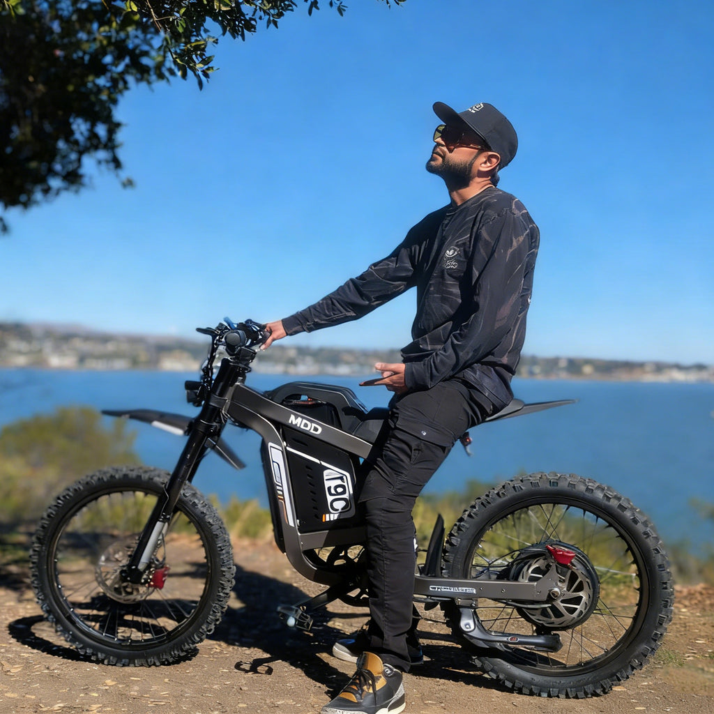 MDD-19C 6000W Electric Dirt Bike, Black